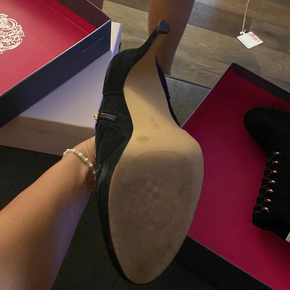 Heels - Picture 5 of 6